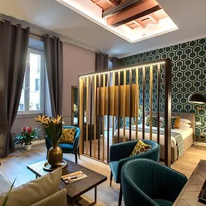 *** Hotel Tree Charme Parliament Boutique Italia